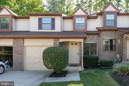 18 Greensward Ln Cherry Hill, NJ 08002