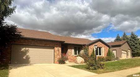 5927 W Ridgecrest Dr Peoria, IL 61615