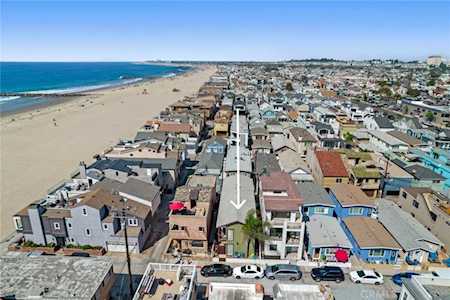 109 24th St Newport Beach, CA 92663