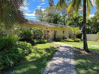 1040 SW 21st St Boca Raton, FL 33486