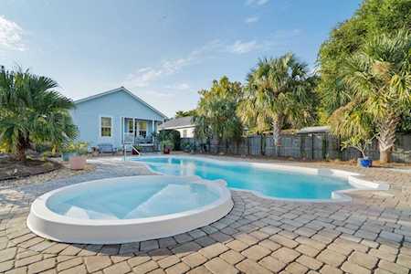 516 2nd Avenue Destin, FL 32541