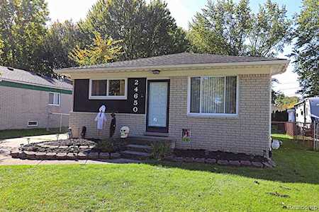 24650 Manila Harrison Twp, MI 48045