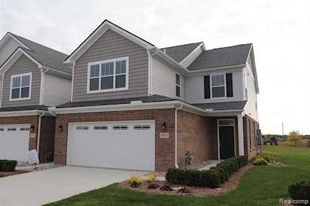 8767 Grove Washington, MI 48094