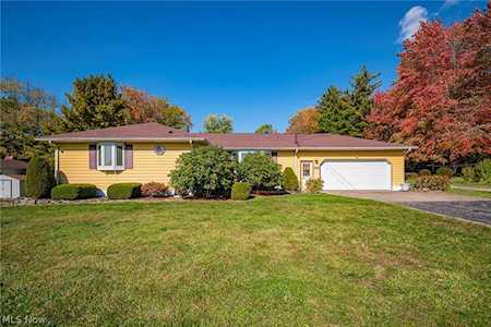 6867 Stewart Sharon Rd Brookfield, OH 44403