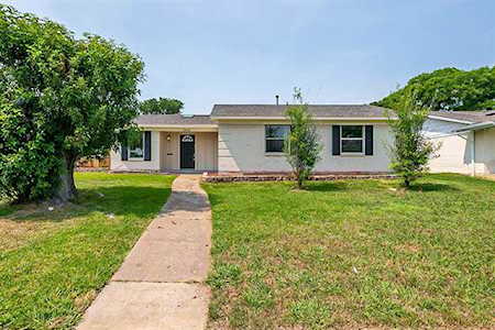 2645 Laramie Street Irving, TX 75062