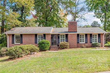 2310 Inverness Rd Charlotte, NC 28209
