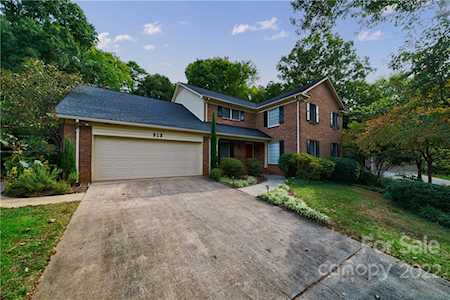 913 Kenyon Ct Charlotte, NC 28211
