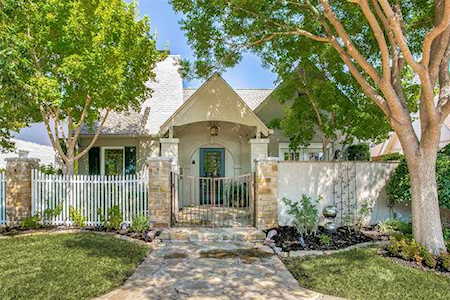 4828 Bryce Avenue Fort Worth, TX 76107