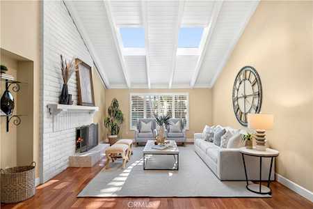 397 Vista Baya Newport Beach, CA 92660