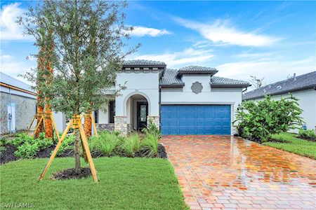 9834 Everglades Dr Naples, FL 34120