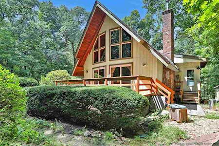 193 N Putt Corners Rd New Paltz, NY 12561