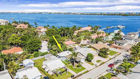 70 S 18th Avenue Lake Worth Beach, FL 33460