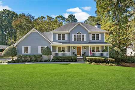 3826 Riverbank Drive SW Lilburn, GA 30047