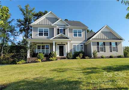 8715 Raven Top Dr Mint Hill, NC 28227
