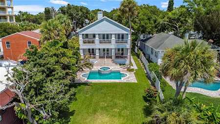 608 N Osceola Ave Clearwater, FL 33755