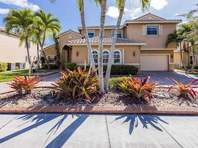 851 SW 189th Ave Pembroke Pines, FL 33029