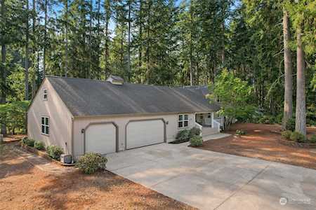 11312 109th St Anderson Island, WA 98303
