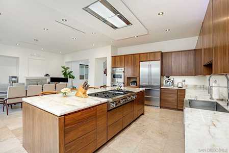 2594 Fern Valley Rd Chula Vista, CA 91915