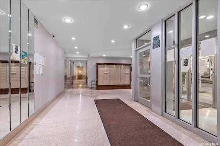 62-59 108th St Forest Hills, NY 11375