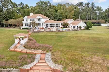 4381 Maules Point Road Blounts Creek, NC 27814