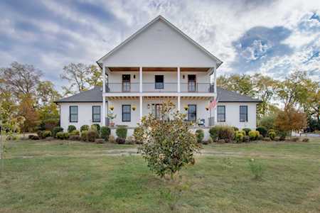2628B Hartsville Pike Castalian Springs, TN 37031