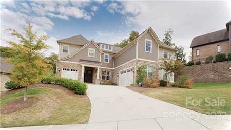 5625 Five Knolls Dr Charlotte, NC 28226
