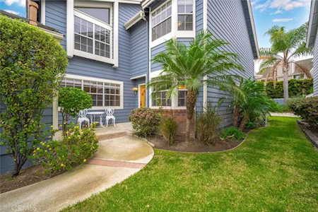 6093 Avenida De Castillo Long Beach, CA 90803