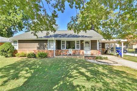 824 Melvin Dr Portsmouth, VA 23701