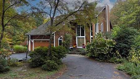 348 Southampton Road Westhampton, MA 01027