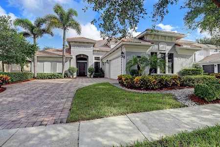 15548 Glencrest Avenue Delray Beach, FL 33446