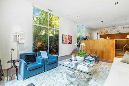 2845 Lee Street Dallas, TX 75206