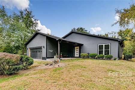 3851 Sweetgrass Ln Charlotte, NC 28226