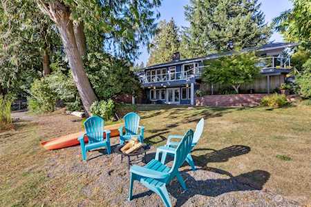1521 Lakemoor Loop SW Olympia, WA 98512
