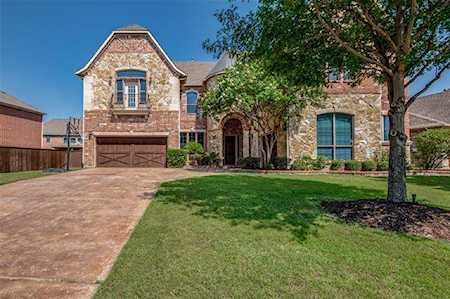 4112 Catawba Avenue Carrollton, TX 75010