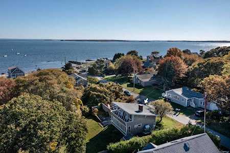 6 Island View Ave Mattapoisett, MA 02739