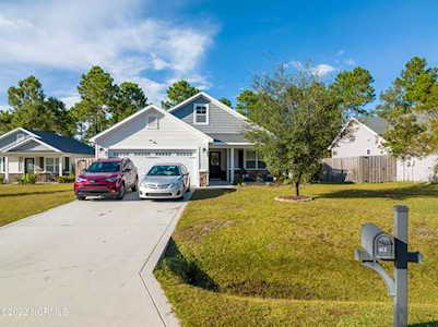 412 Blue Pennant Court Sneads Ferry, NC 28460