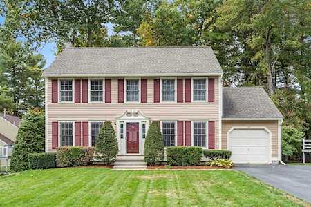 79 Stonegate Road #79 Chelmsford, MA 01824