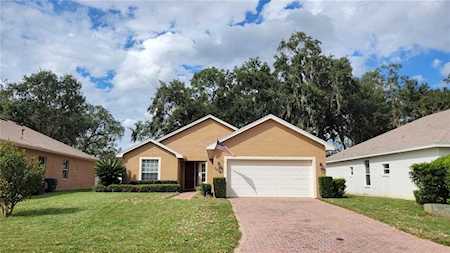 3204 Oak Tree Ln Winter Haven, FL 33884