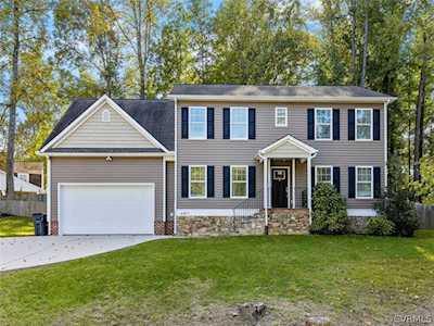 4401 Cochise Trl North Chesterfield, VA 23237