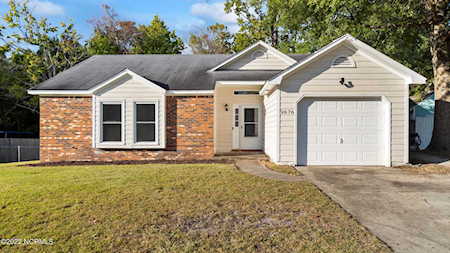 2676 Idlebrook Circle Midway Park, NC 28544