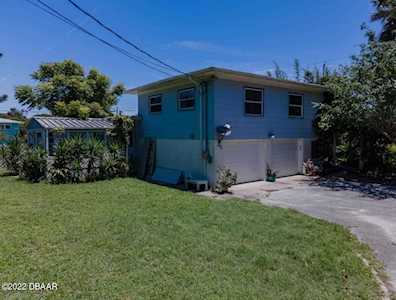 2040 Peninsula Drive Daytona Beach, FL 32118