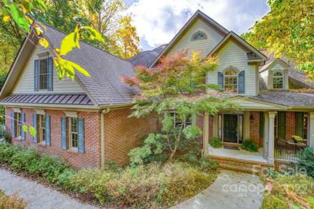 136 Windover Dr Asheville, NC 28803