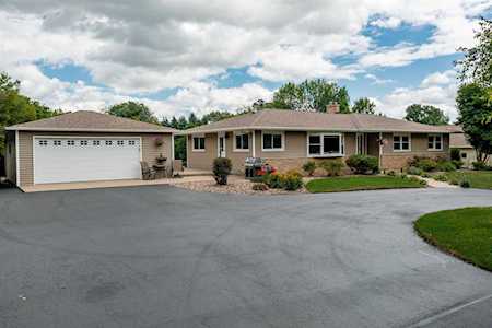 1880 Sunkist Rd Oshkosh, Town of Algoma, WI 54904