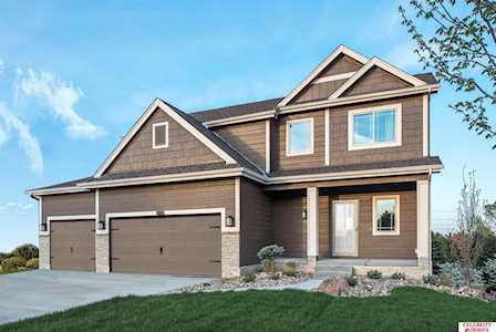 9205 S 168 Avenue Circle Omaha, NE 68136