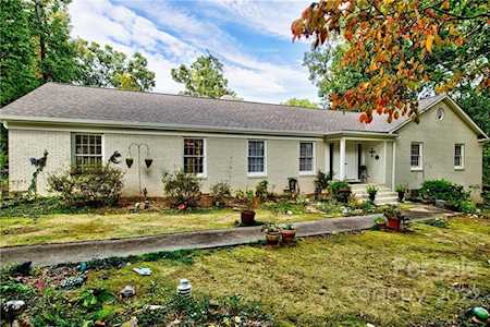 966 Hampton Place Mooresville, NC 28115