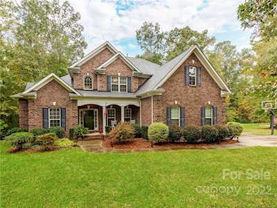 845 Arrow Point Ln Davidson, NC 28036
