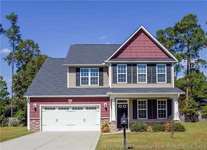 354 Yates Mill St Raeford, NC 28376