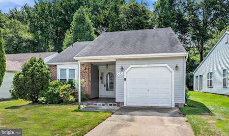 88 Bastian Dr Mount Laurel, NJ 08054