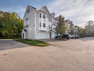 22 Merrimac Way #A Tyngsborough, MA 01879