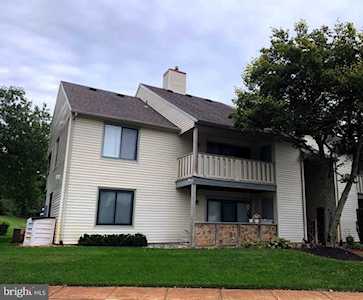 1306 The Woods Cherry Hill, NJ 08003